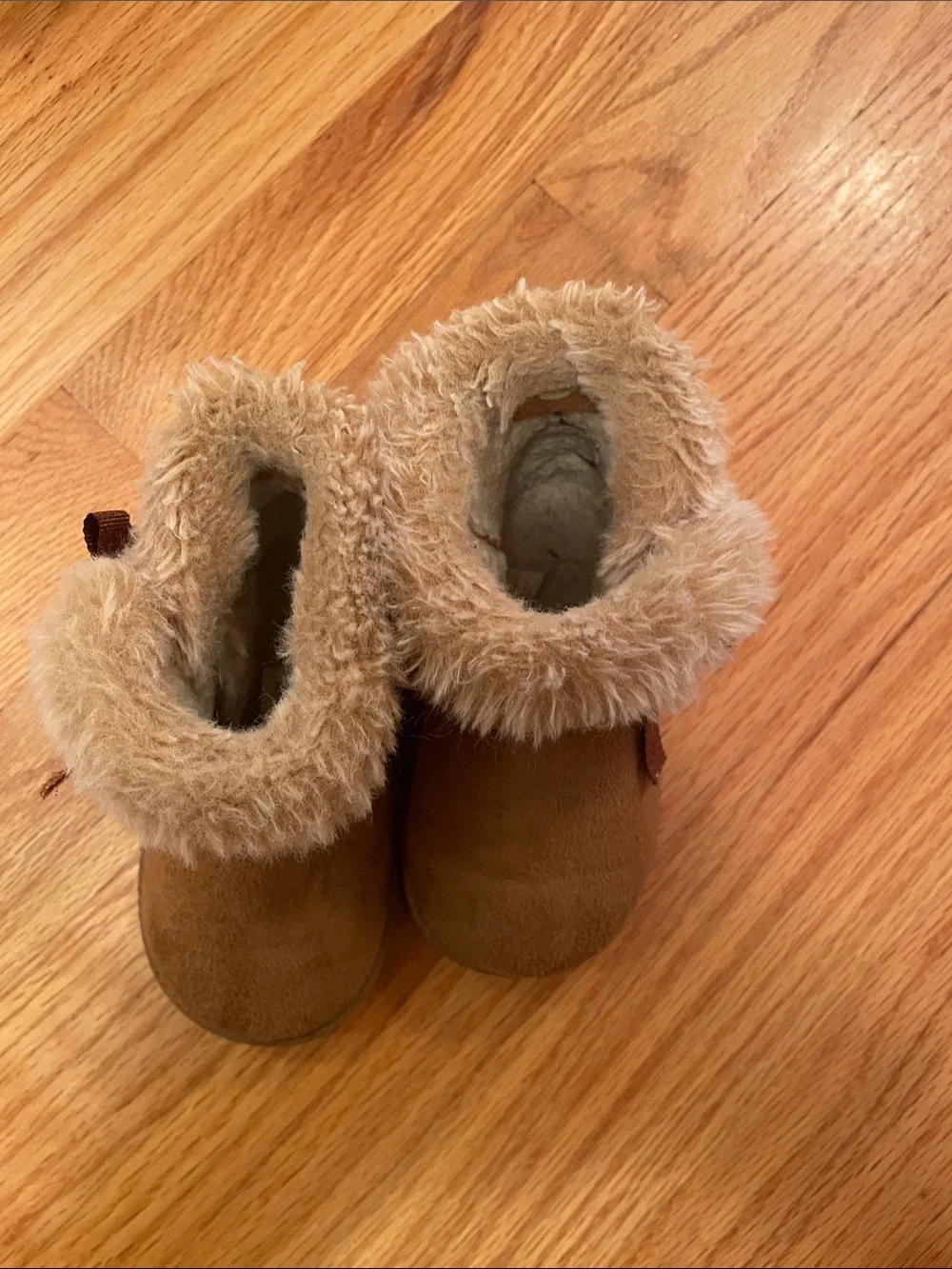 Kids Faux-Fur Lined Brown Booties with Decorative Bow